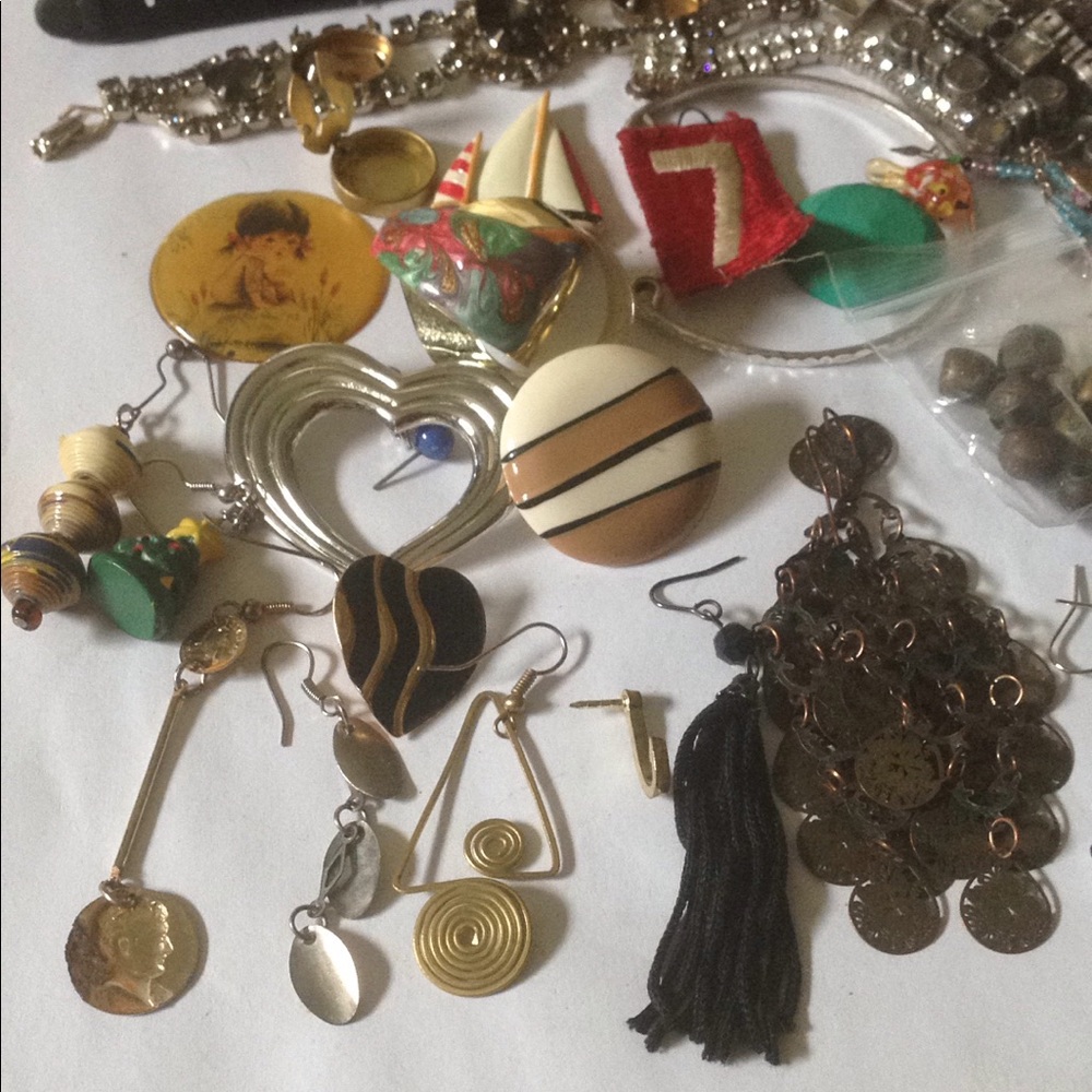 Drew items bundle - Picture 4 of 6